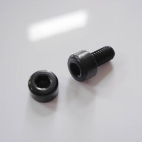 Klemmsattel Schraube - schwarz - 8mm