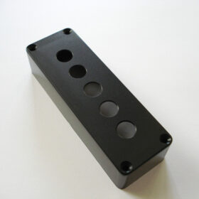 Pickupkappe - Bass - Fatmag / 5-Saiter mit Pole - schwarz