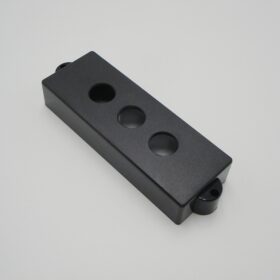 Pickupkappe - P-Bass - 5 String - geschlossen - schwarz - open Pole